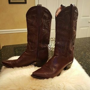 Dan Post Brown Beautiful Boots!